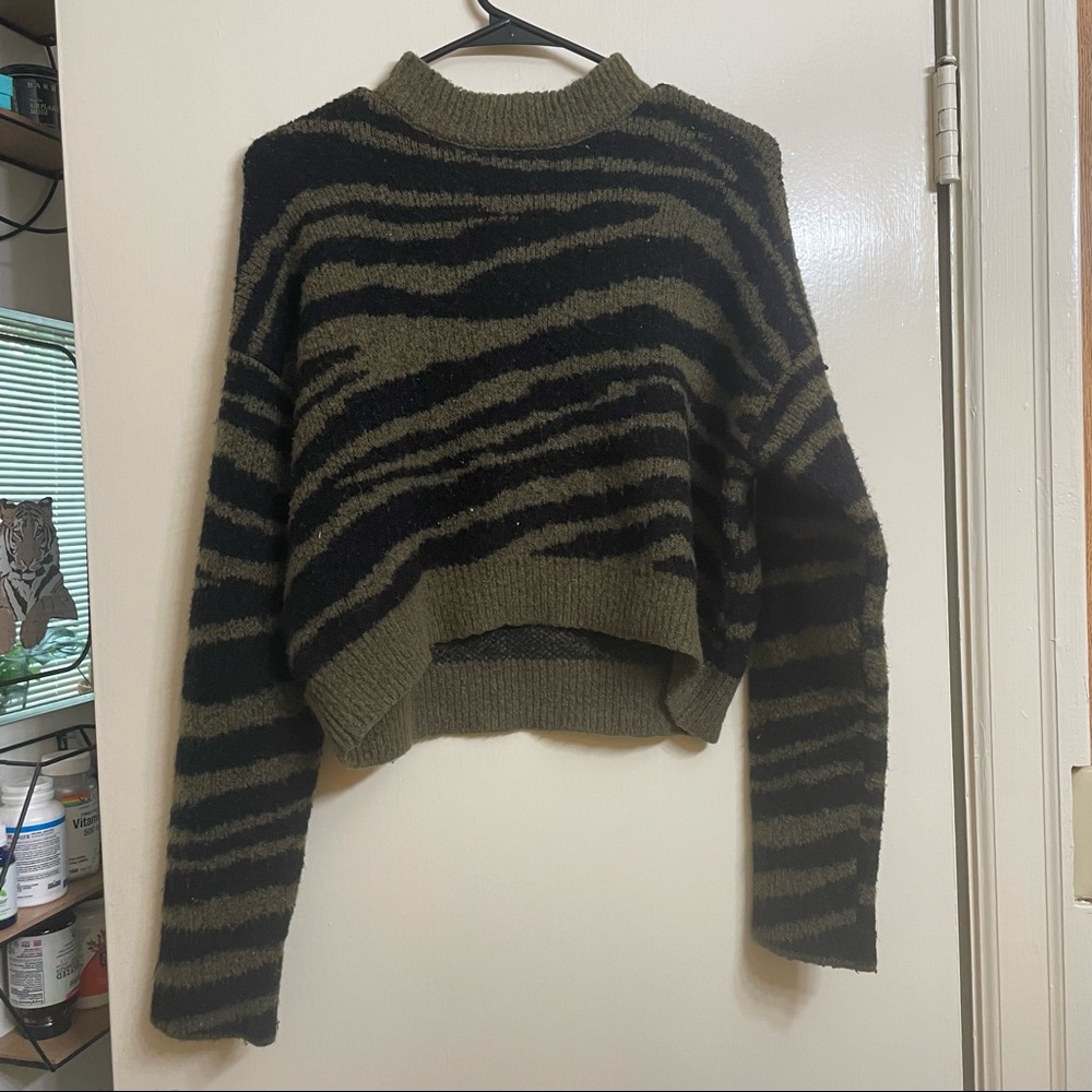 Kendall + Kylie Cropped Zebra Print Sweater